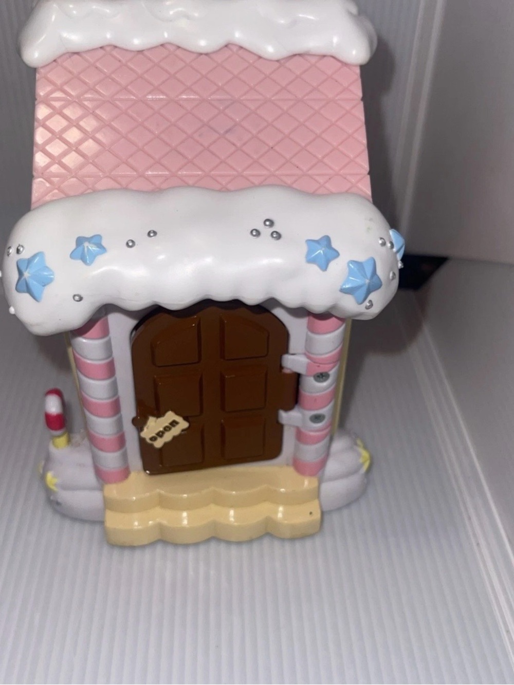 BANDAI SANRIO Hello Kitty Dream World Lot 2001 - Mushroom House & Bakery Shop - Picture 4 of 11